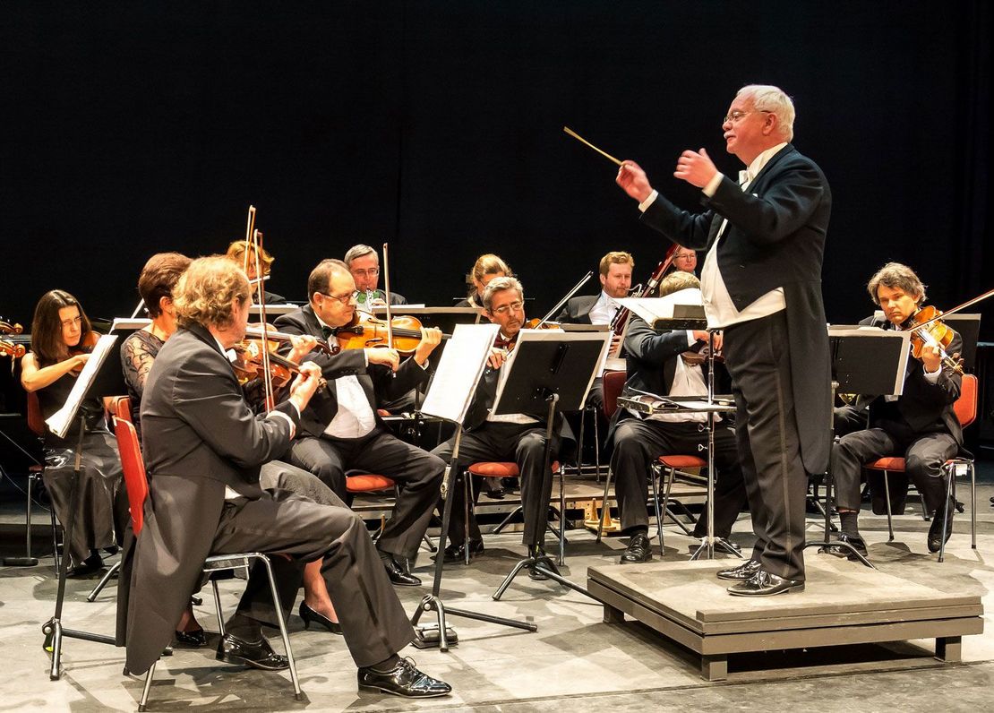 [Translate to Česky:] Orchester – Sorbisches National-Ensemble