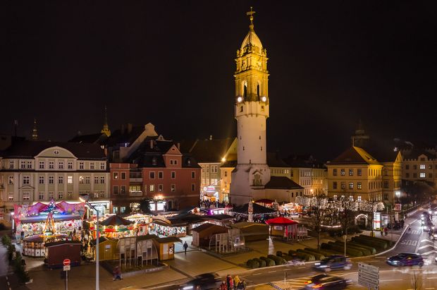 Lichterglanz auf dem Kornmarkt Wenzelsmarkt auf dem Kornmarkt