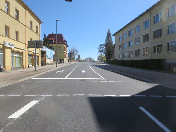 Neusalzaer Straße, Blickrichtung Süden – Höhe Agentur für Arbeit © Stadtverwaltung
