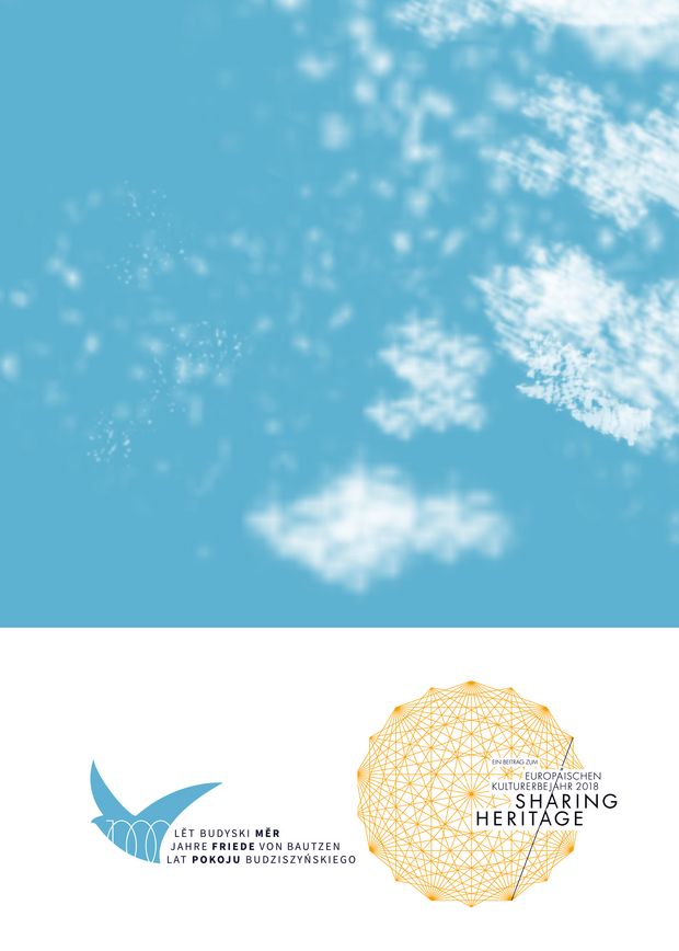 blauer Himmel mit Friedenstaube