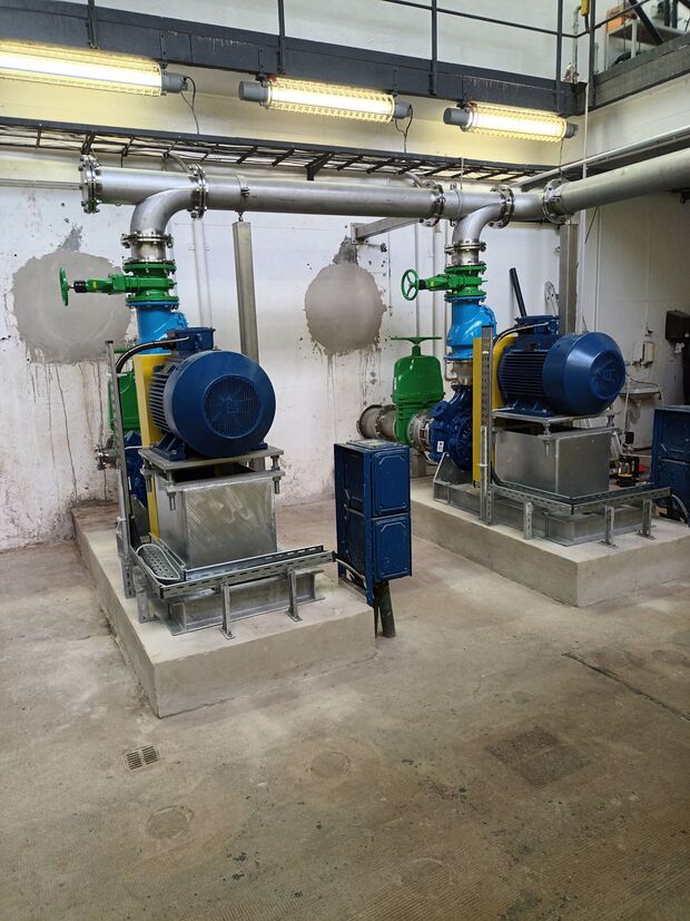 Bild der Pumpen - Seitenansicht © Stadtverwaltung