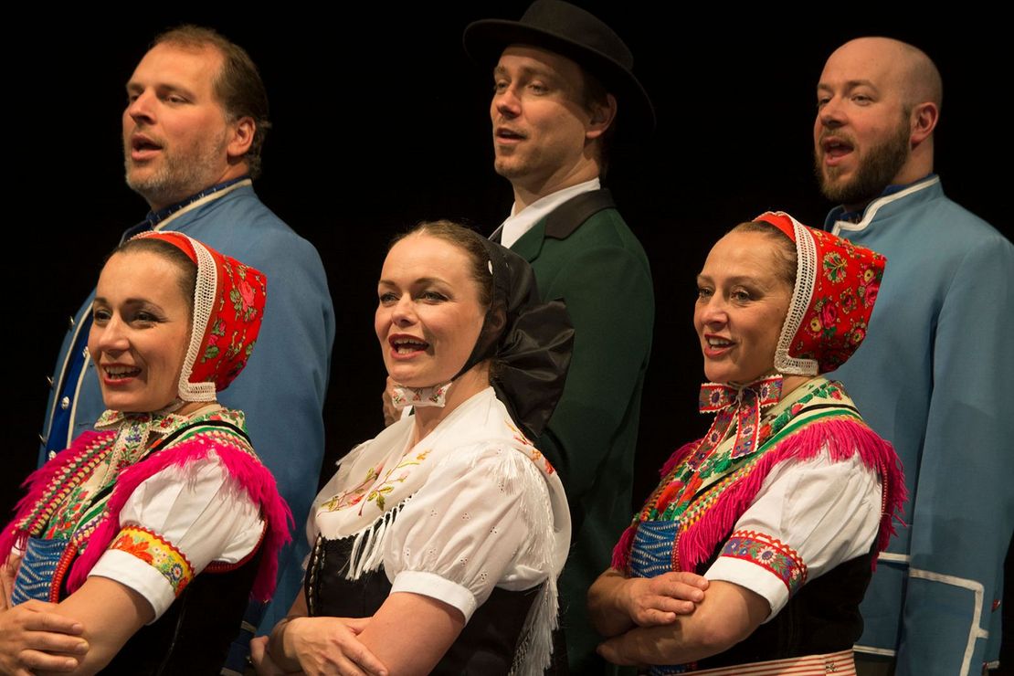 [Translate to Česky:] Sorbisches National-Ensemble