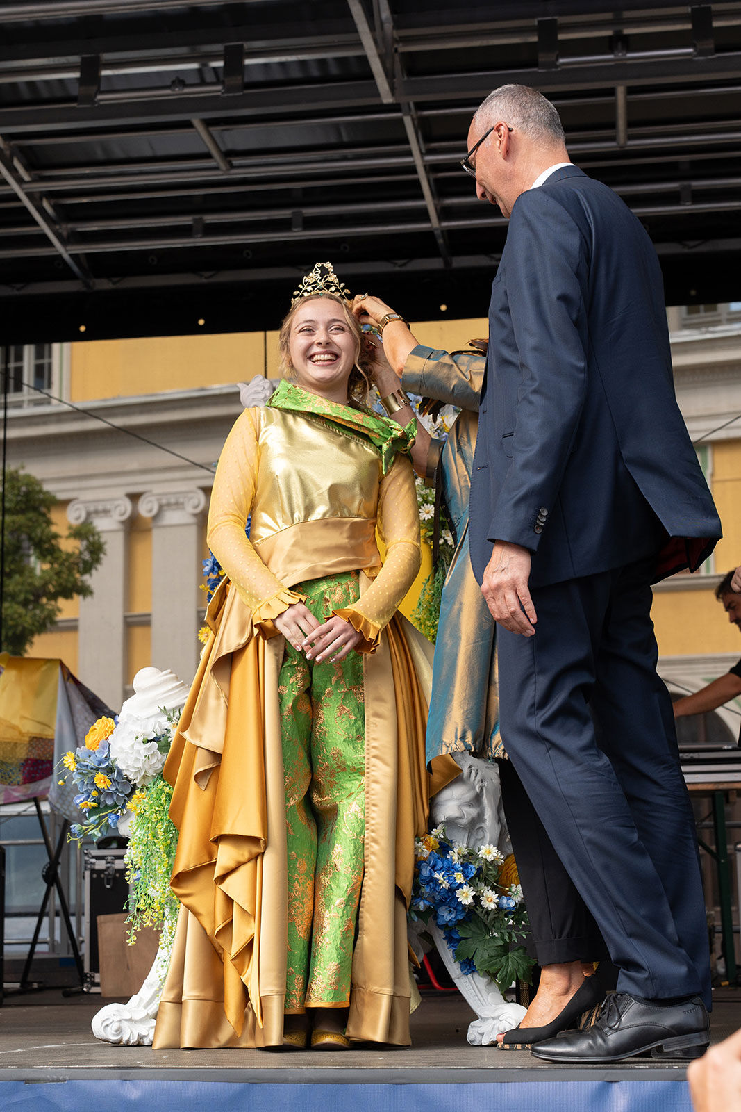 Krönung der Senfkönigin